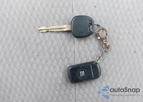 2011 Toyota Camry Se/Le/Xle from USA, damaged, VIN 4T4BF3EK9BR150589